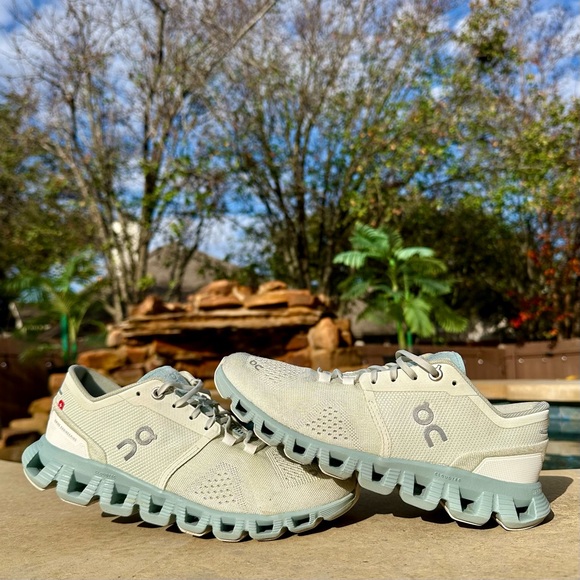 On Running Shoes - On Cloud X Running Shoes Color Aloe Green / Surf Blue - Size 6.5 Women’s